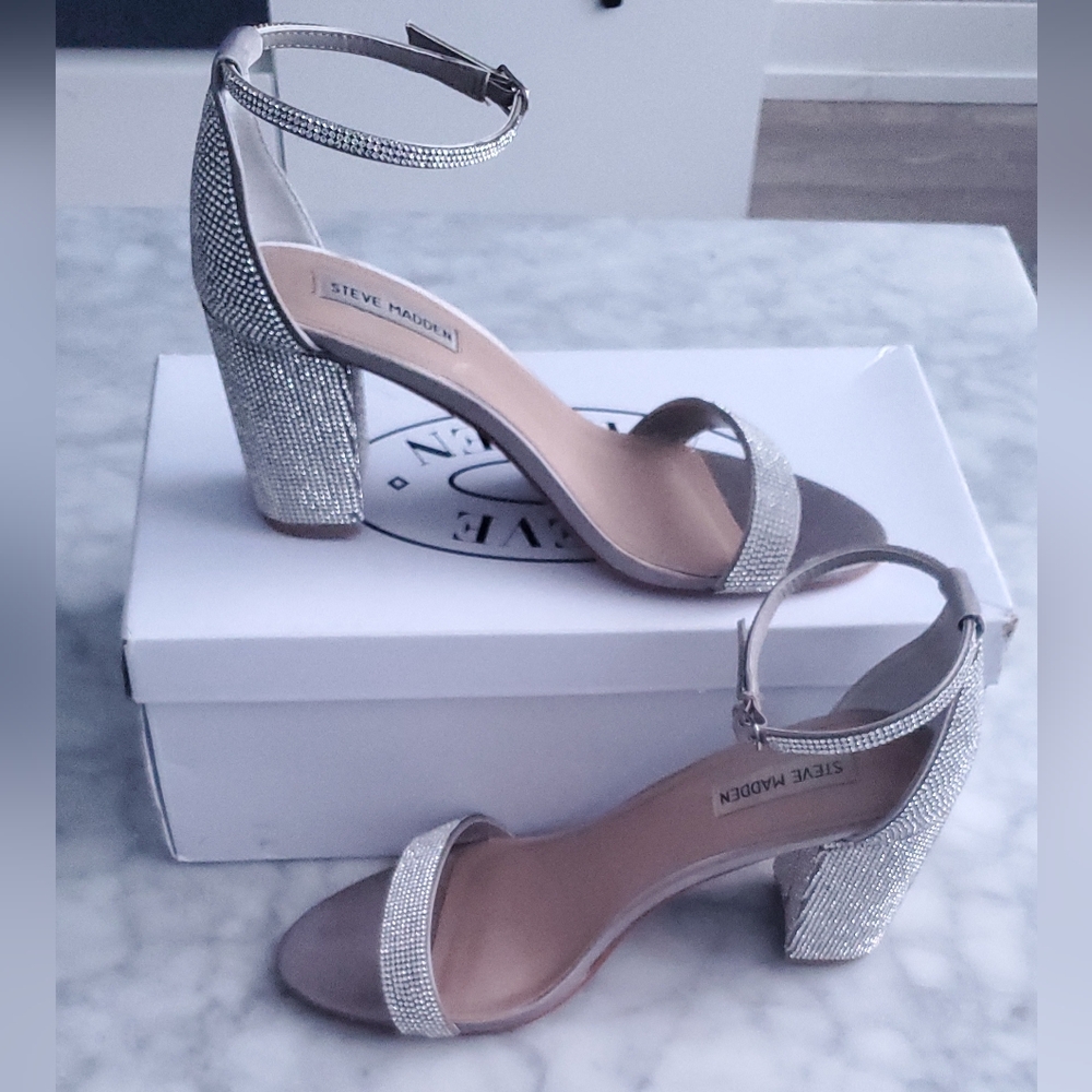 Steve Madden Irenee Round Open-Toe Ankle-Strap Block Heel Rhinestone Size 10